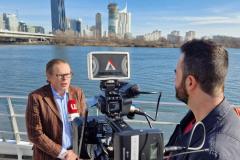 Behind-the-Scenes-Aufnahme einer Medienproduktion (Bild 2)