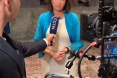 Behind-the-Scenes-Aufnahme einer Medienproduktion (Bild 27)