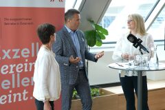 Eindruck von einer Pressekonferenz (Bild 1)