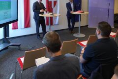 Eindruck von einer Pressekonferenz (Bild 3)
